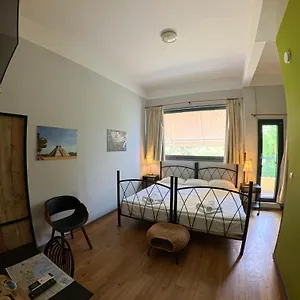 Rentrooms Vendégház Szaloniki